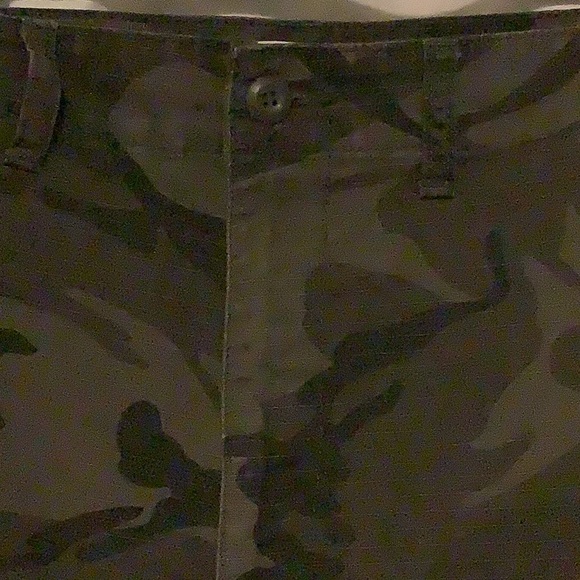 Men’s Sonoma Camouflage Cargo Shorts - Picture 2 of 5